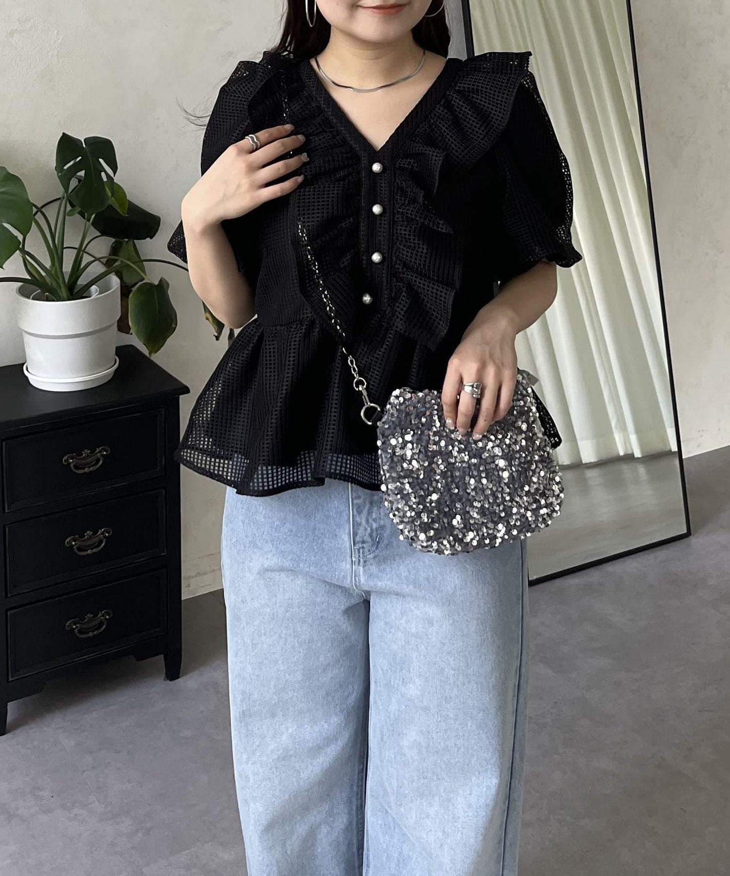 珍珠鈕釦網眷邊荷葉邊娃娃衫