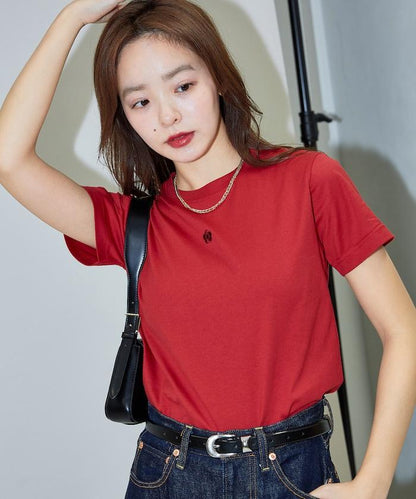 一點刺繡logo T恤