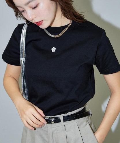 一點刺繡logo T恤