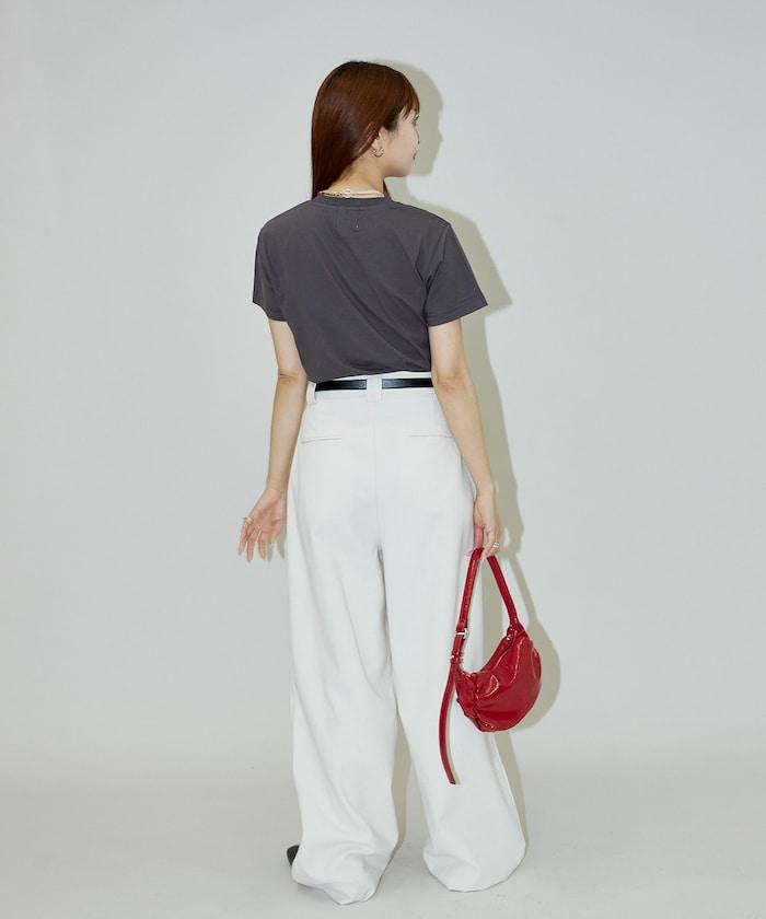 一點刺繡logo T恤