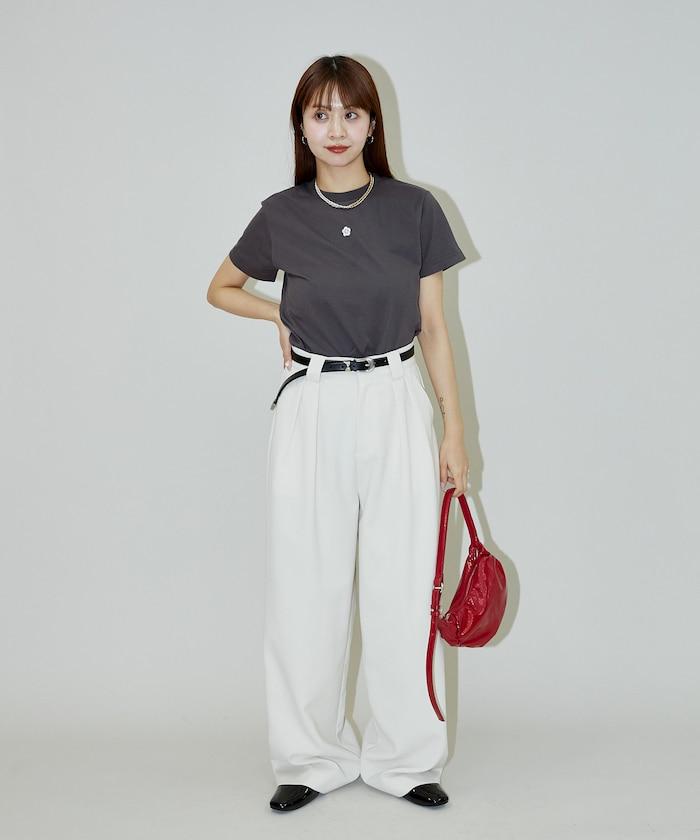 一點刺繡logo T恤