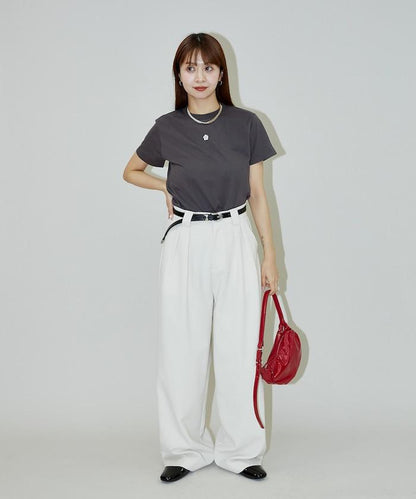 一點刺繡logo T恤