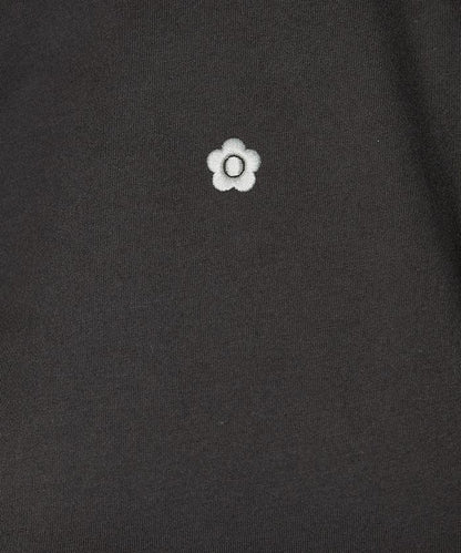 一點刺繡logo T恤