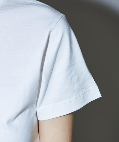 一點刺繡logo T恤