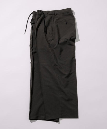 Reflax 功能性材料 寬鬆剪裁 輕鬆 休閒褲