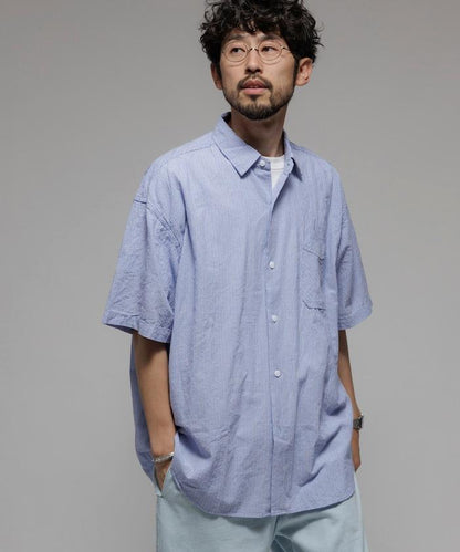 聯名 皺紋加工 舒適版型 常規領口 短袖條紋襯衫