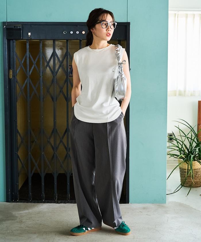 薄荷色圓領無袖T恤