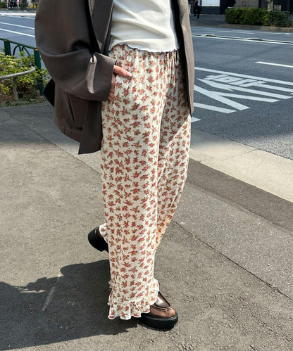 剪裁花邊褲