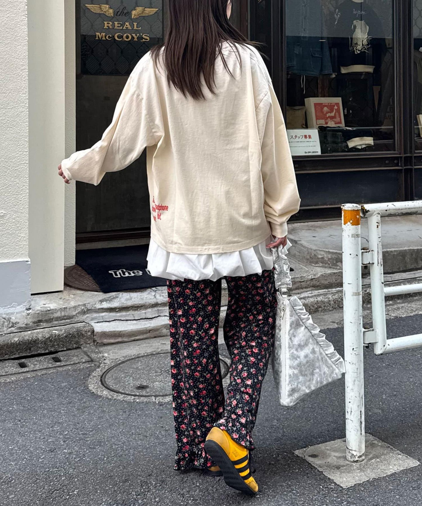 剪裁花邊褲