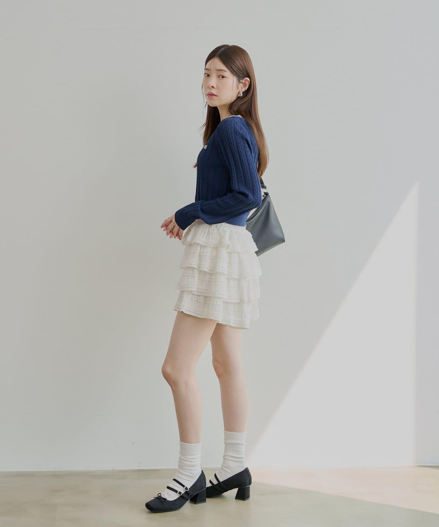 一點線條開衫