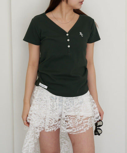 V領亨利領胸部刺繡短袖T恤