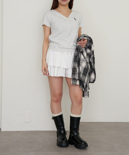 V領亨利領胸部刺繡短袖T恤