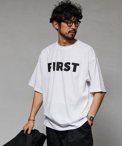 6盎司 前面標誌印花 圓領T恤 / 印花T恤 FIRST