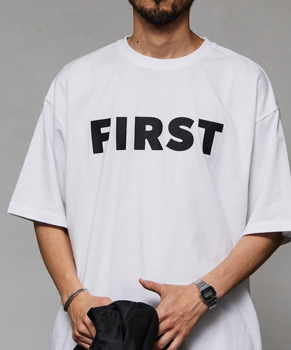 6盎司 前面標誌印花 圓領T恤 / 印花T恤 FIRST