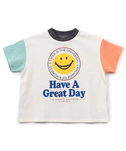 標誌圖案多樣化T恤