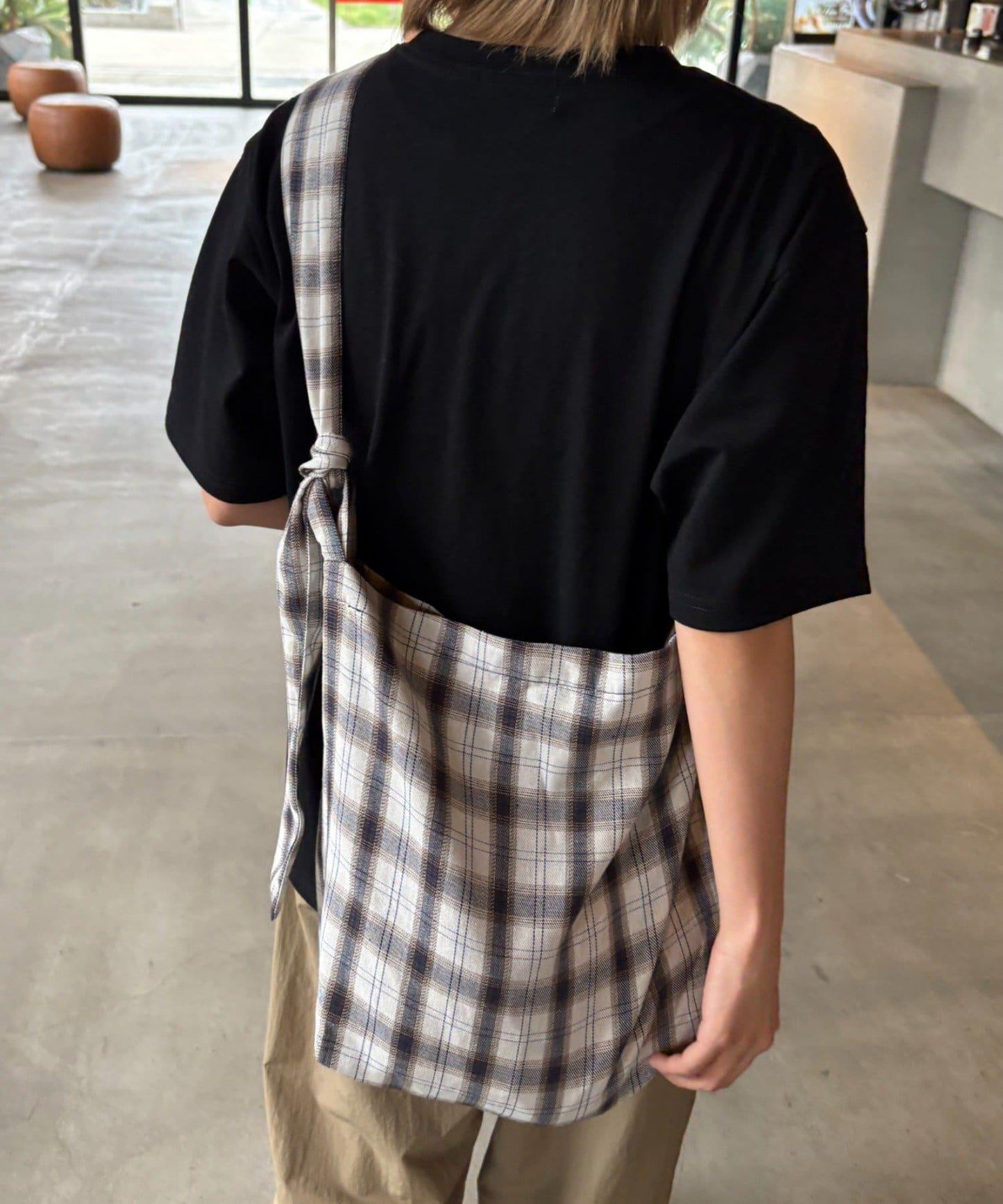 【男女通用】格紋肩揹包