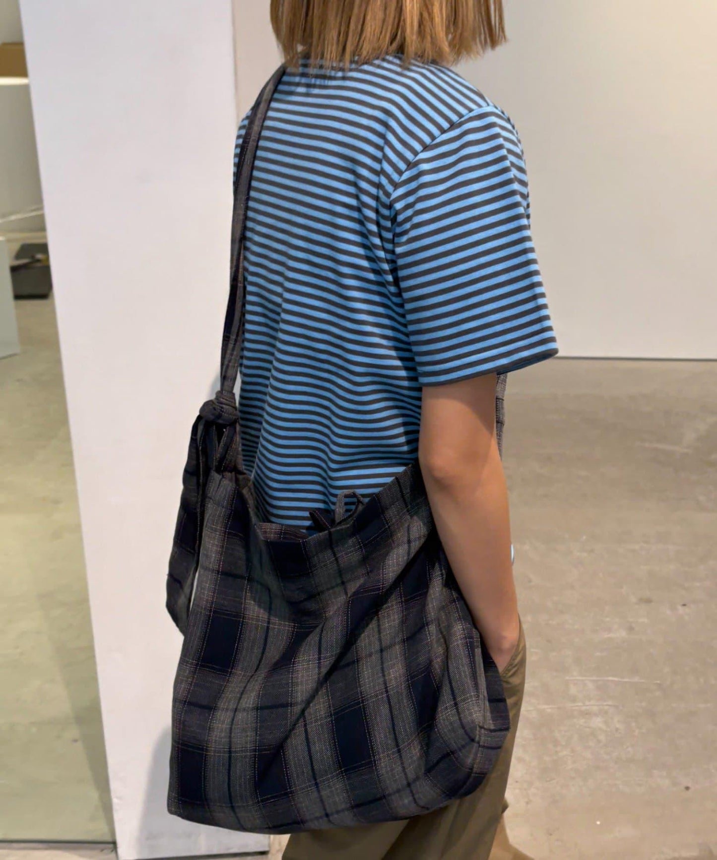 【男女通用】格紋肩揹包