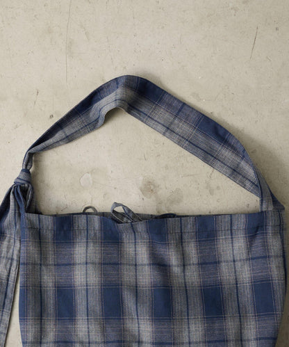 【男女通用】格紋肩揹包