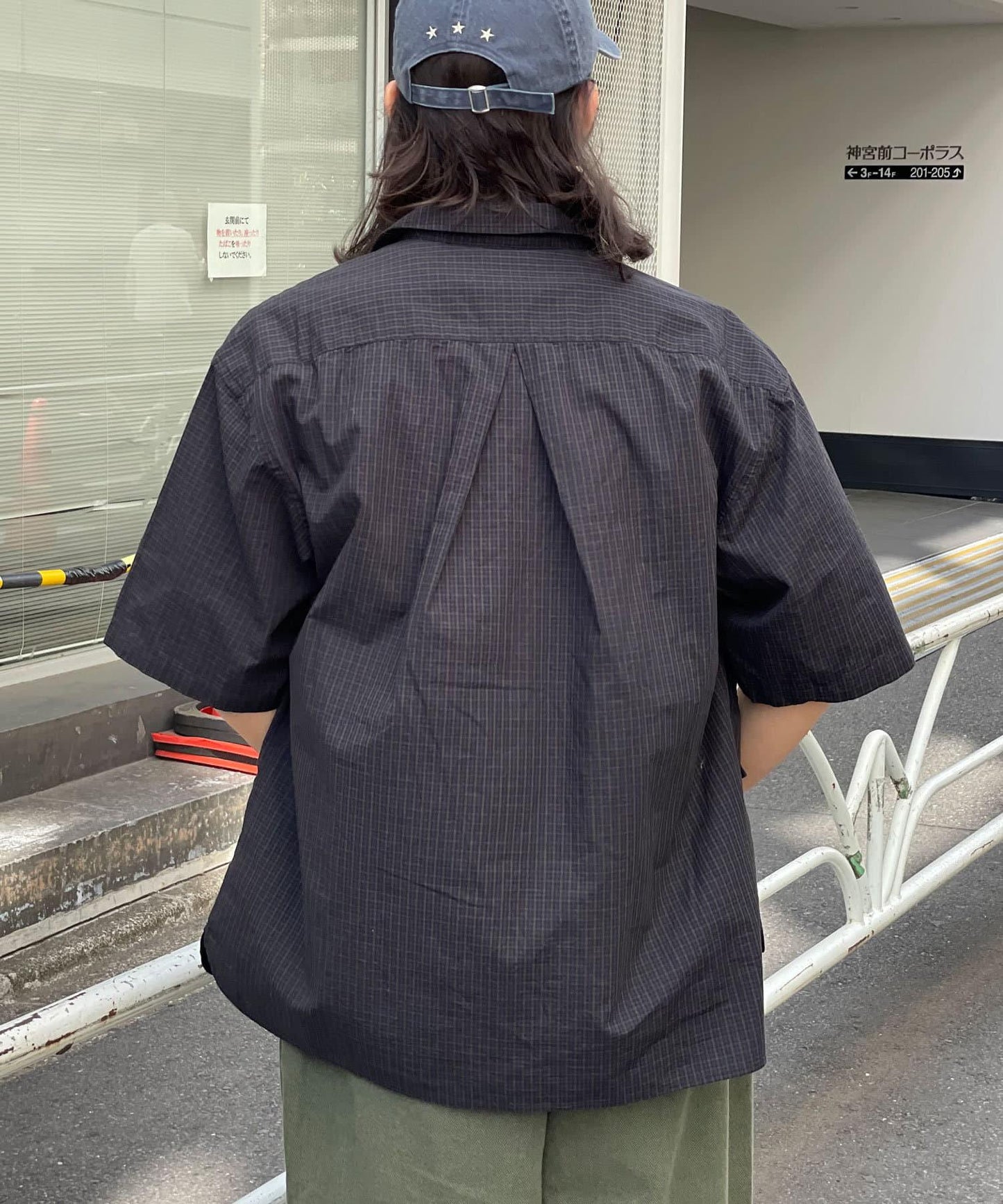 大口袋短袖襯衫