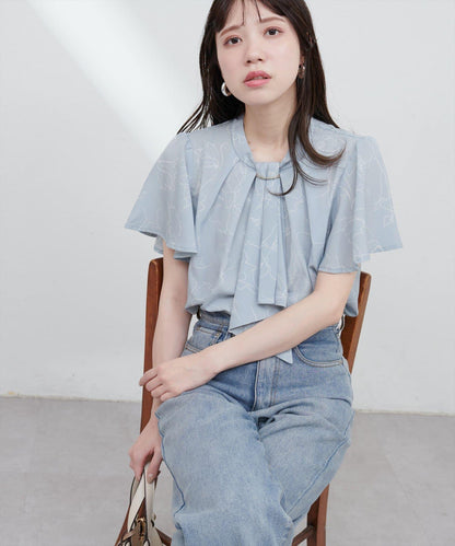 【限定】鑲金條領結襯衫