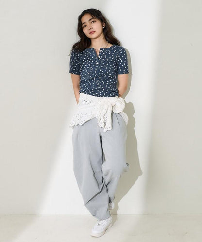 花紋針刺織物亨利T恤