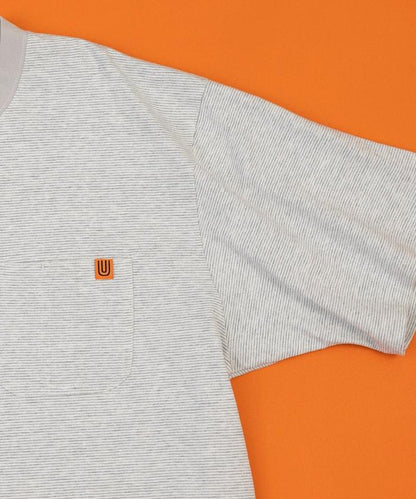 聯名 針條紋 工裝口袋 短袖T恤