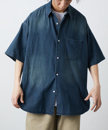 Relax Fit 舒適版型 褪色處理 常規領短袖 牛仔襯衫