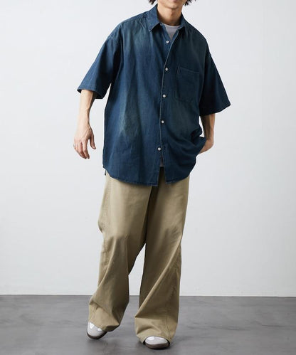 Relax Fit 舒適版型 褪色處理 常規領短袖 牛仔襯衫