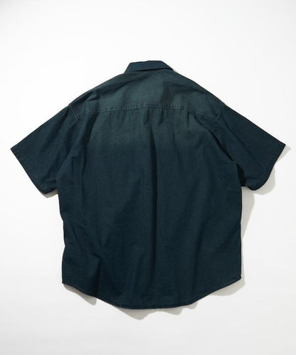 Relax Fit 舒適版型 褪色處理 常規領短袖 牛仔襯衫