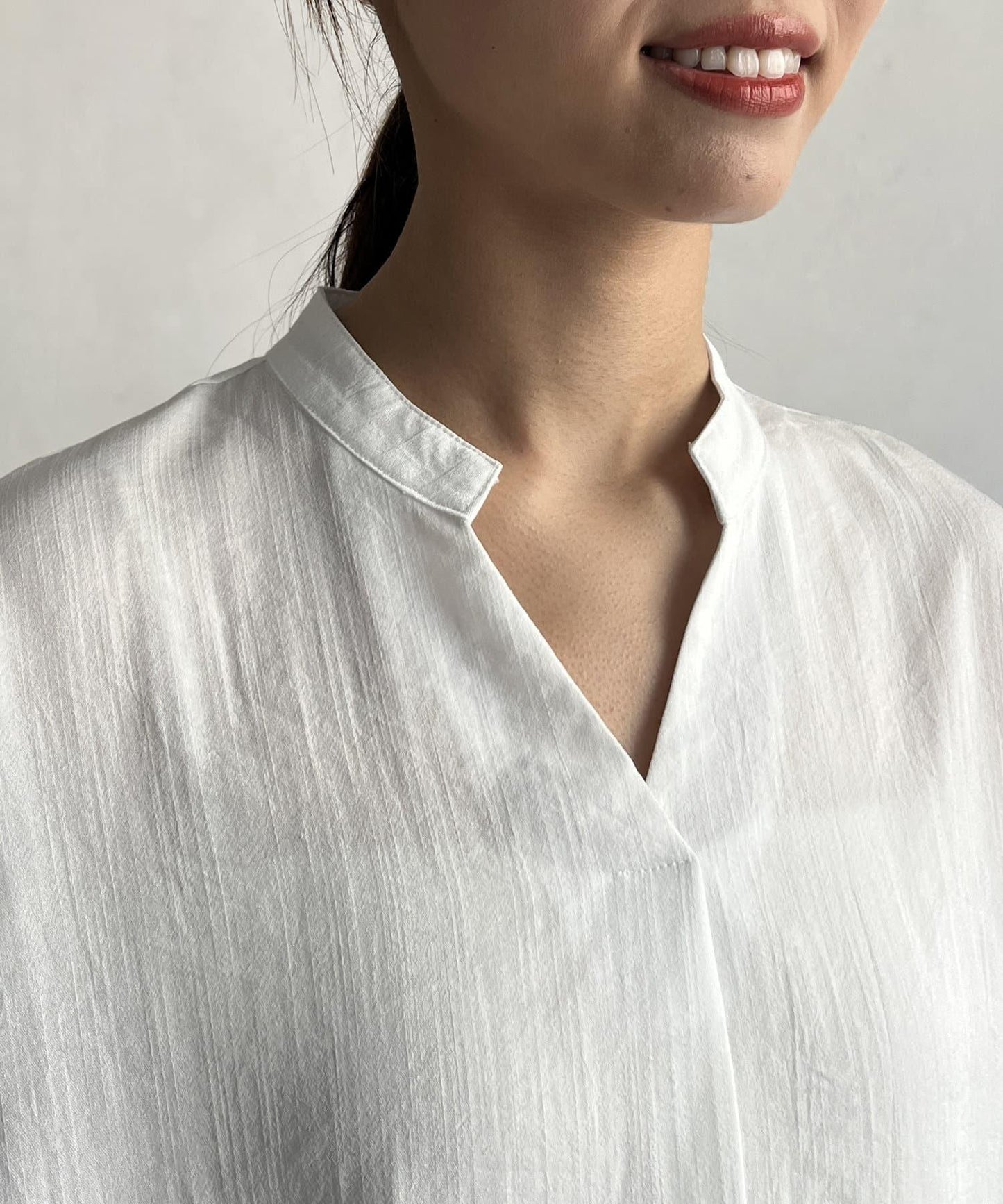 亞麻質感捲袖翻領襯衫