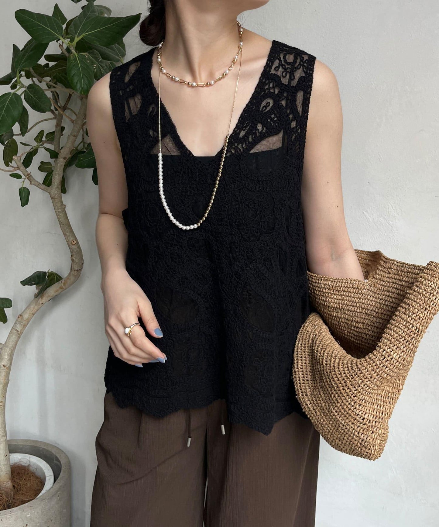 刺繡前後兩用蕾絲背心