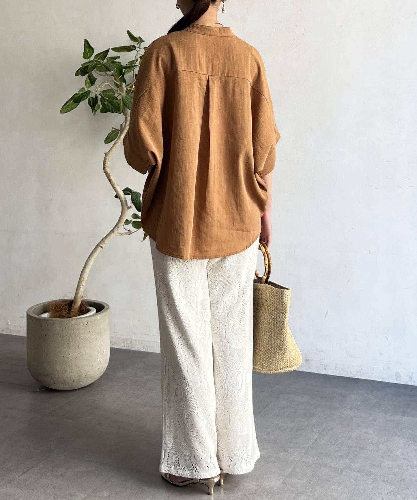 亞麻質感捲袖翻領襯衫