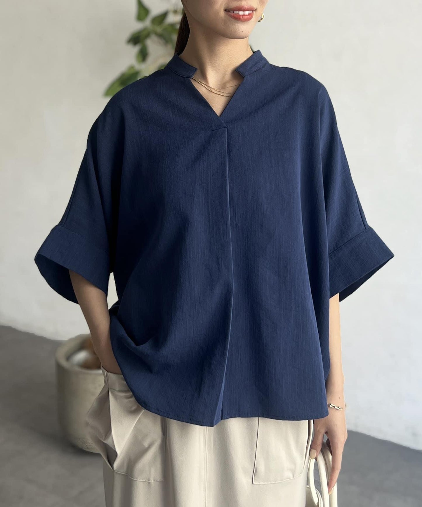 亞麻質感捲袖翻領襯衫