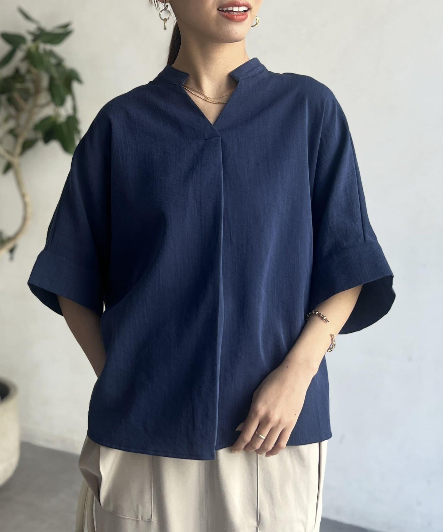 亞麻質感捲袖翻領襯衫