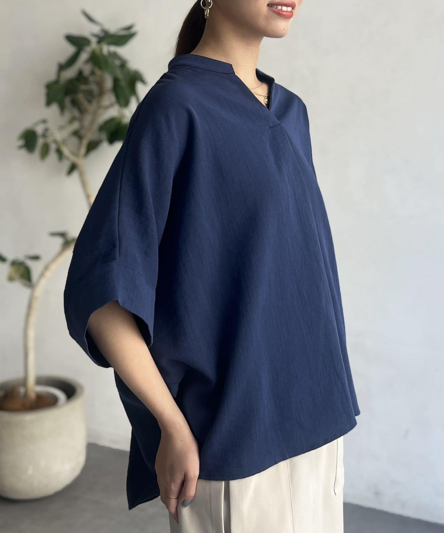 亞麻質感捲袖翻領襯衫