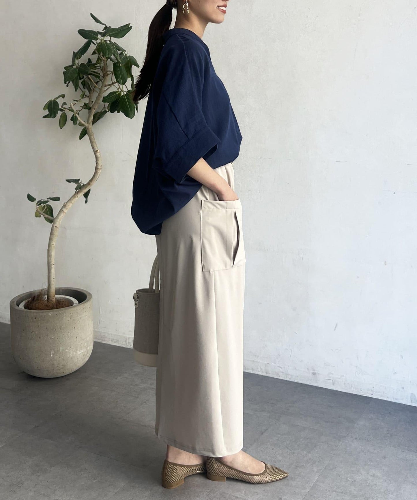 亞麻質感捲袖翻領襯衫