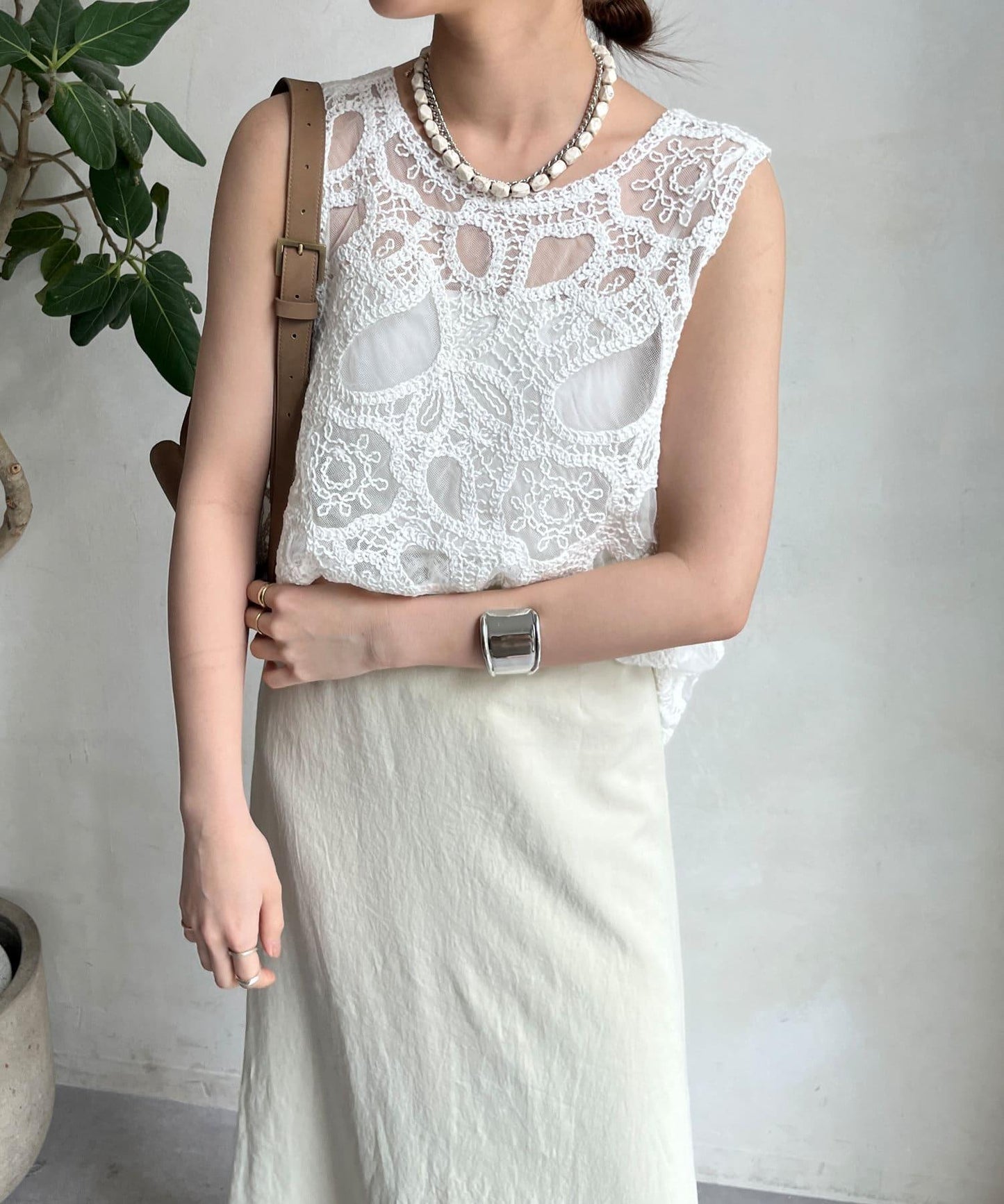 刺繡前後兩用蕾絲背心