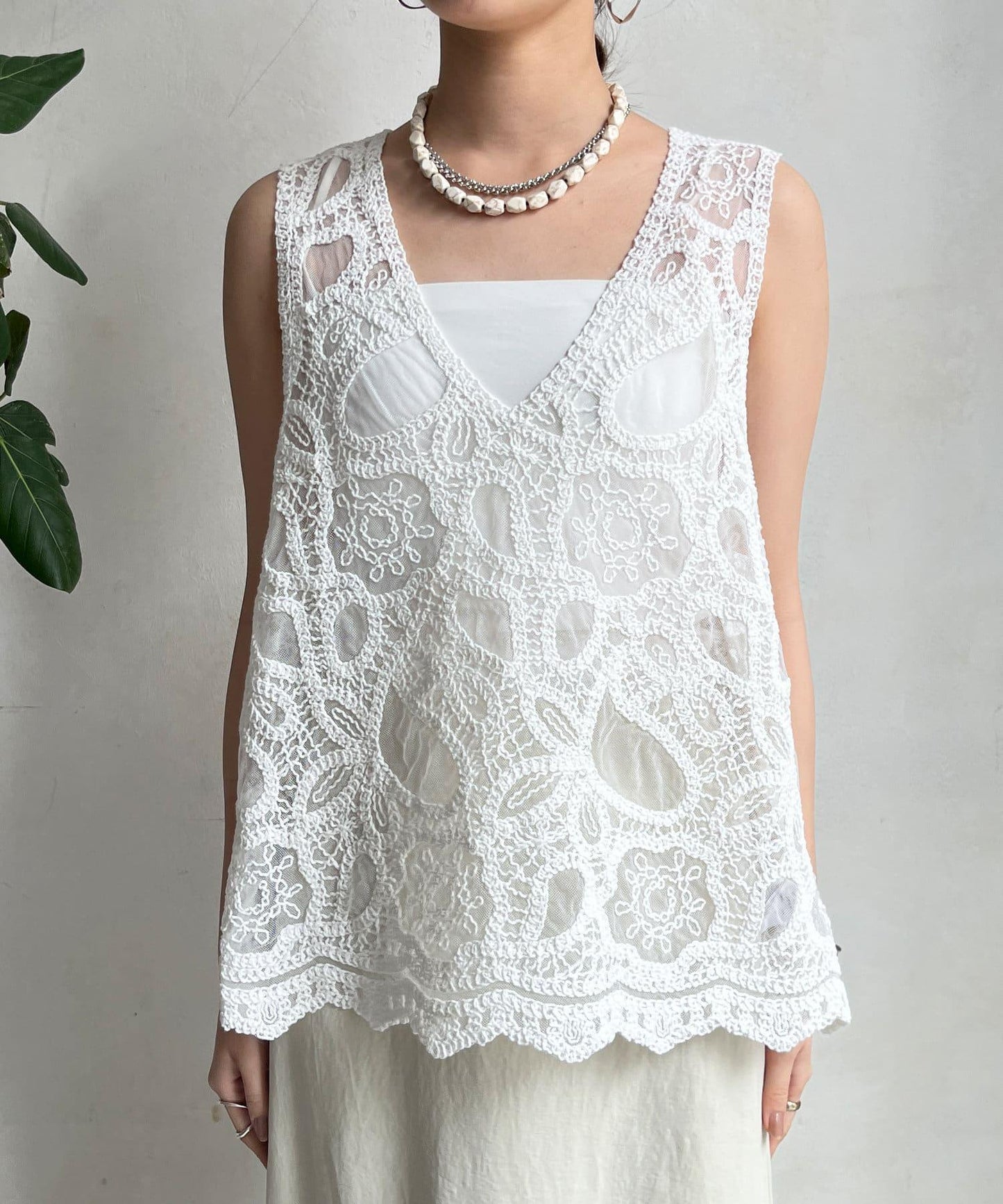 刺繡前後兩用蕾絲背心