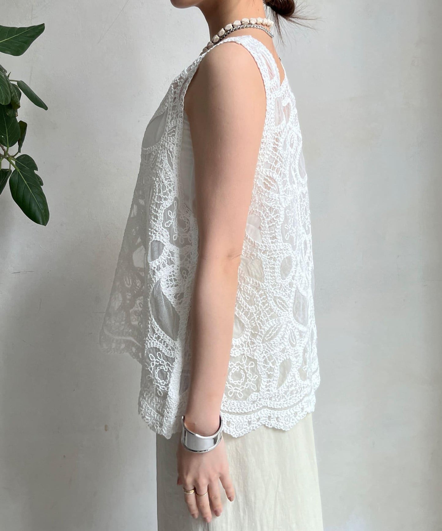 刺繡前後兩用蕾絲背心