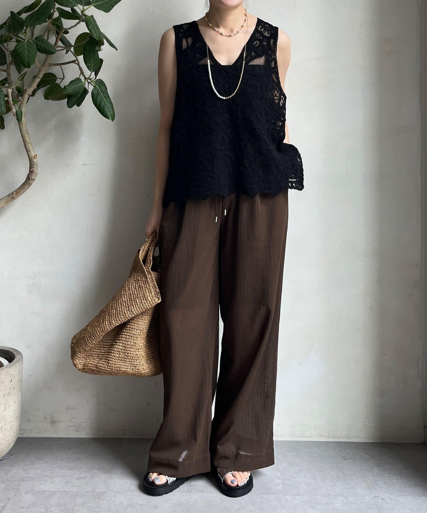 刺繡前後兩用蕾絲背心