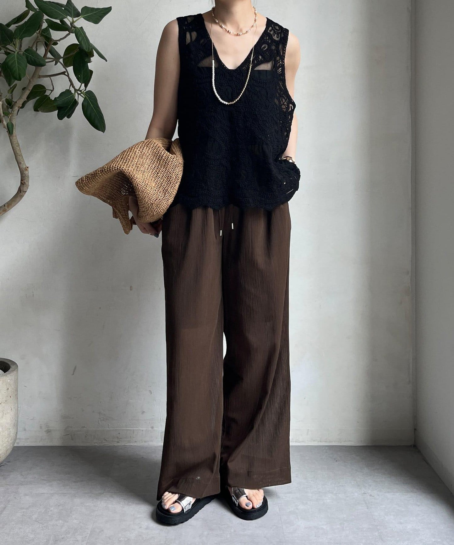 刺繡前後兩用蕾絲背心