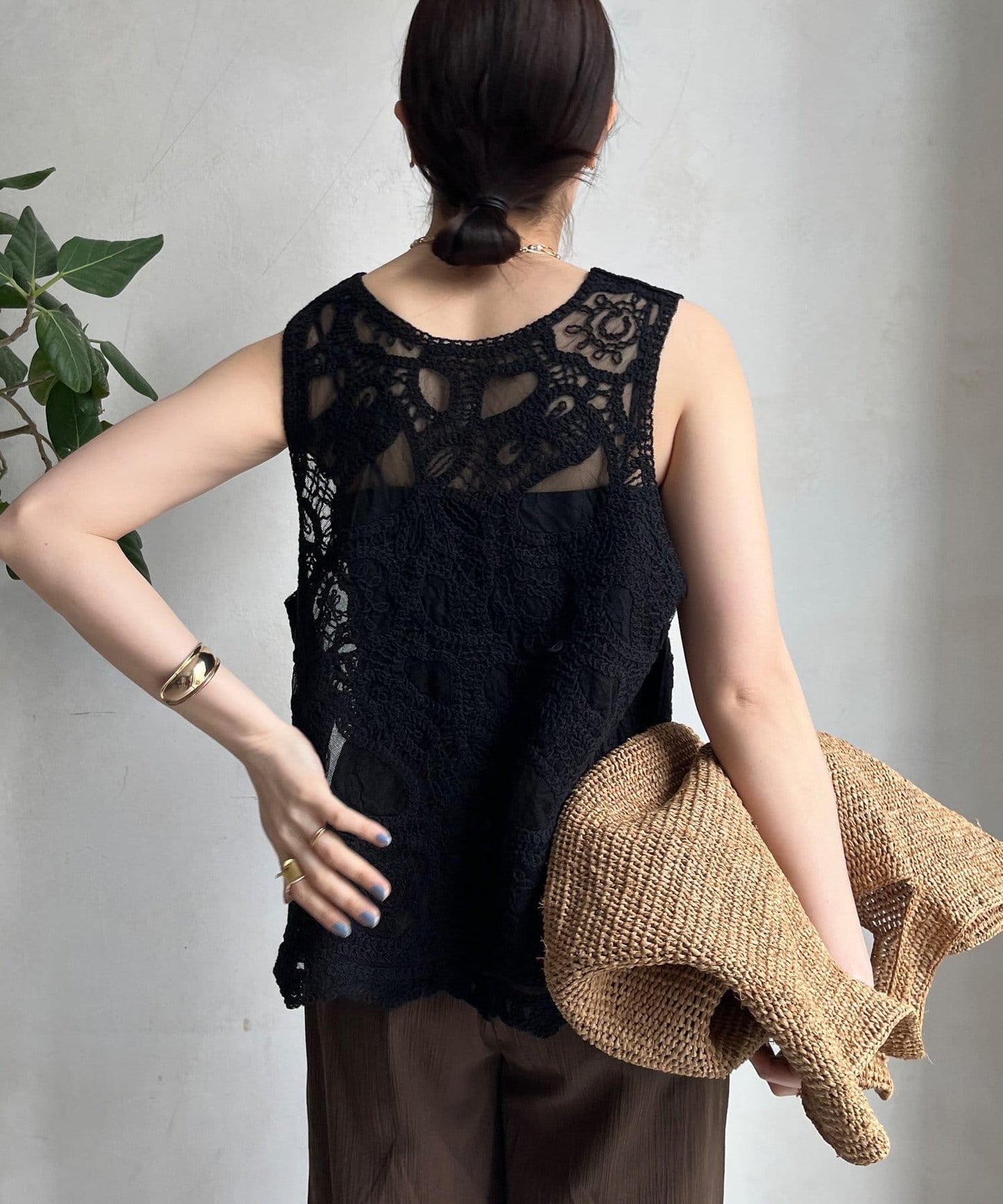 刺繡前後兩用蕾絲背心