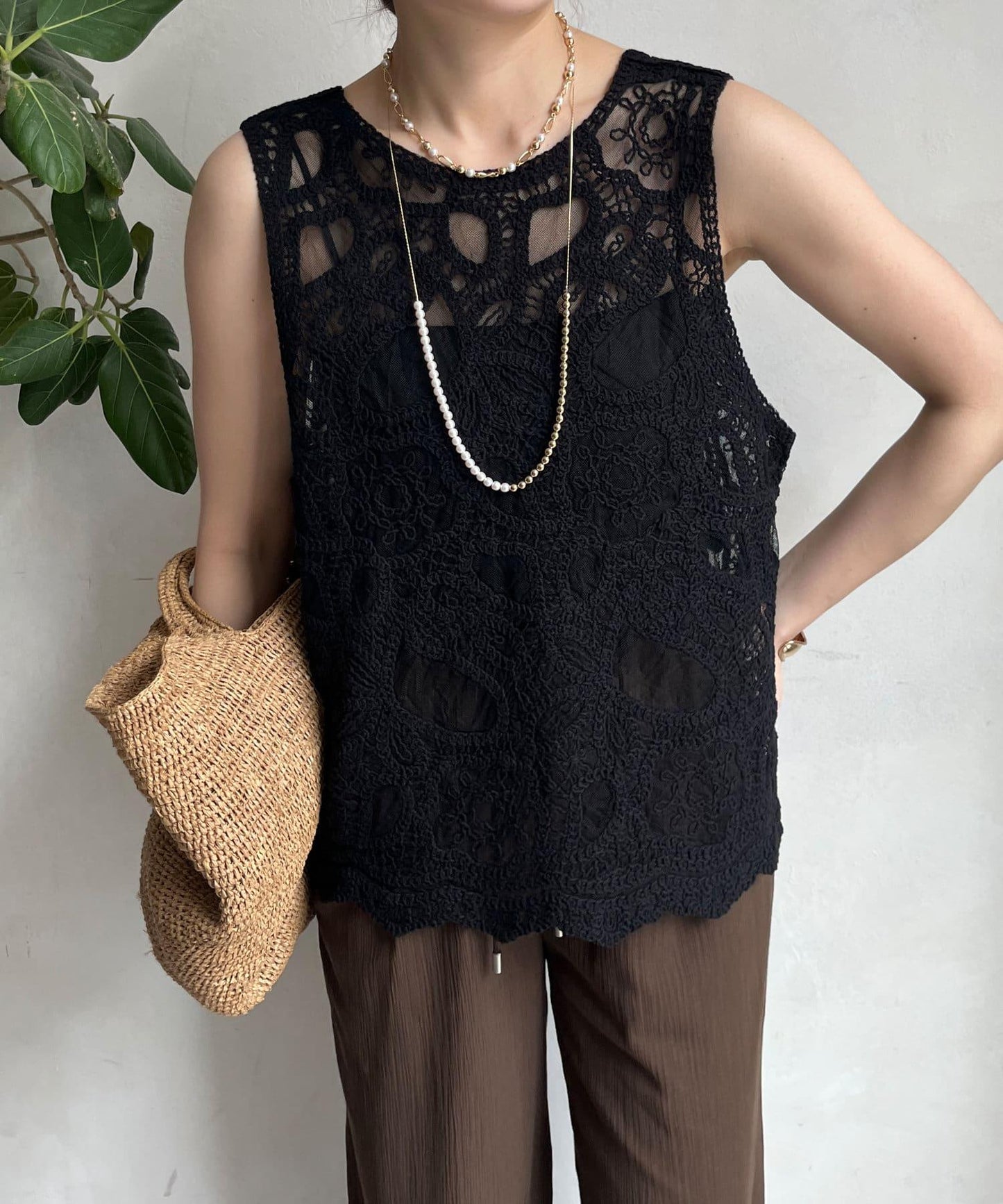 刺繡前後兩用蕾絲背心
