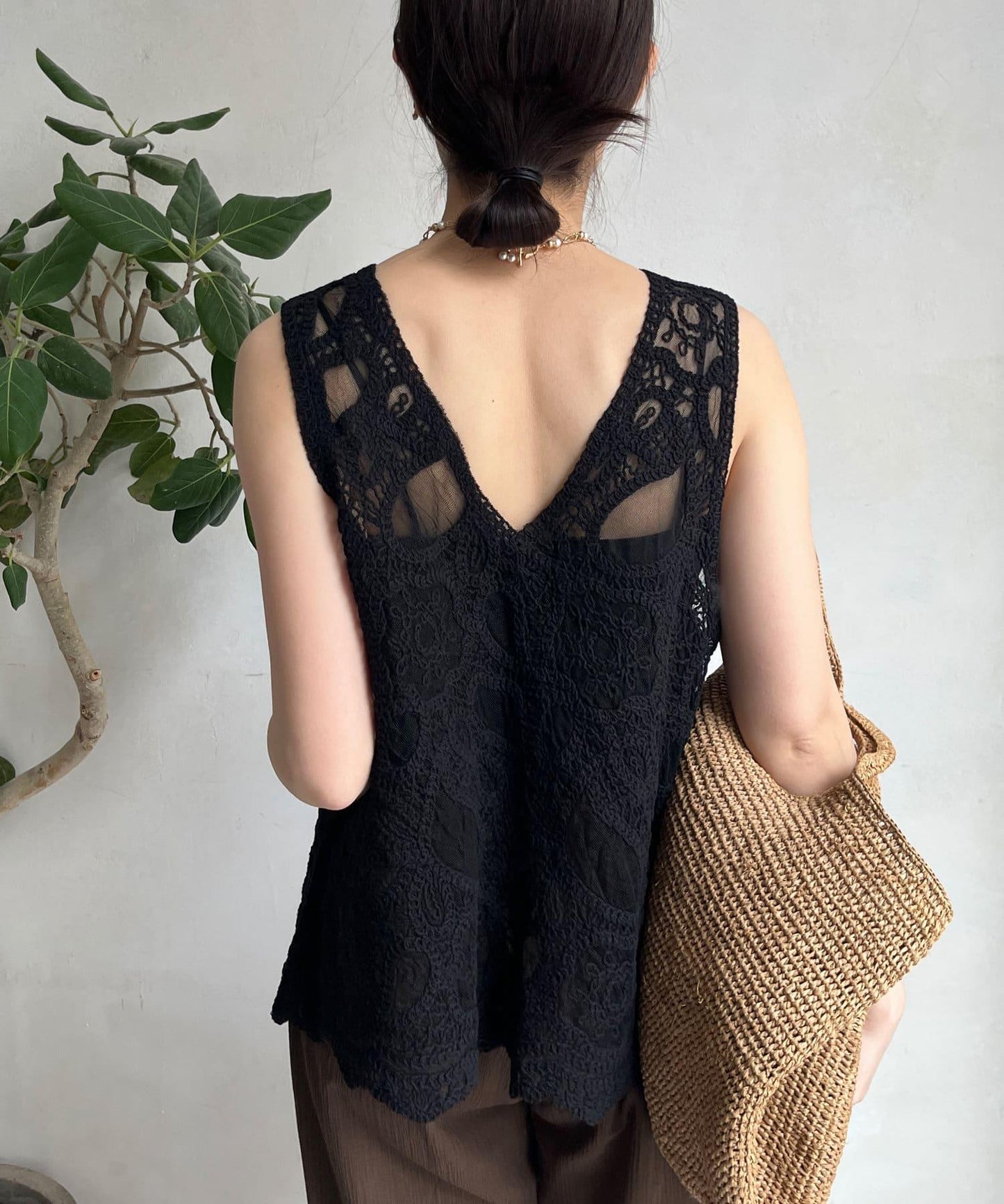 刺繡前後兩用蕾絲背心