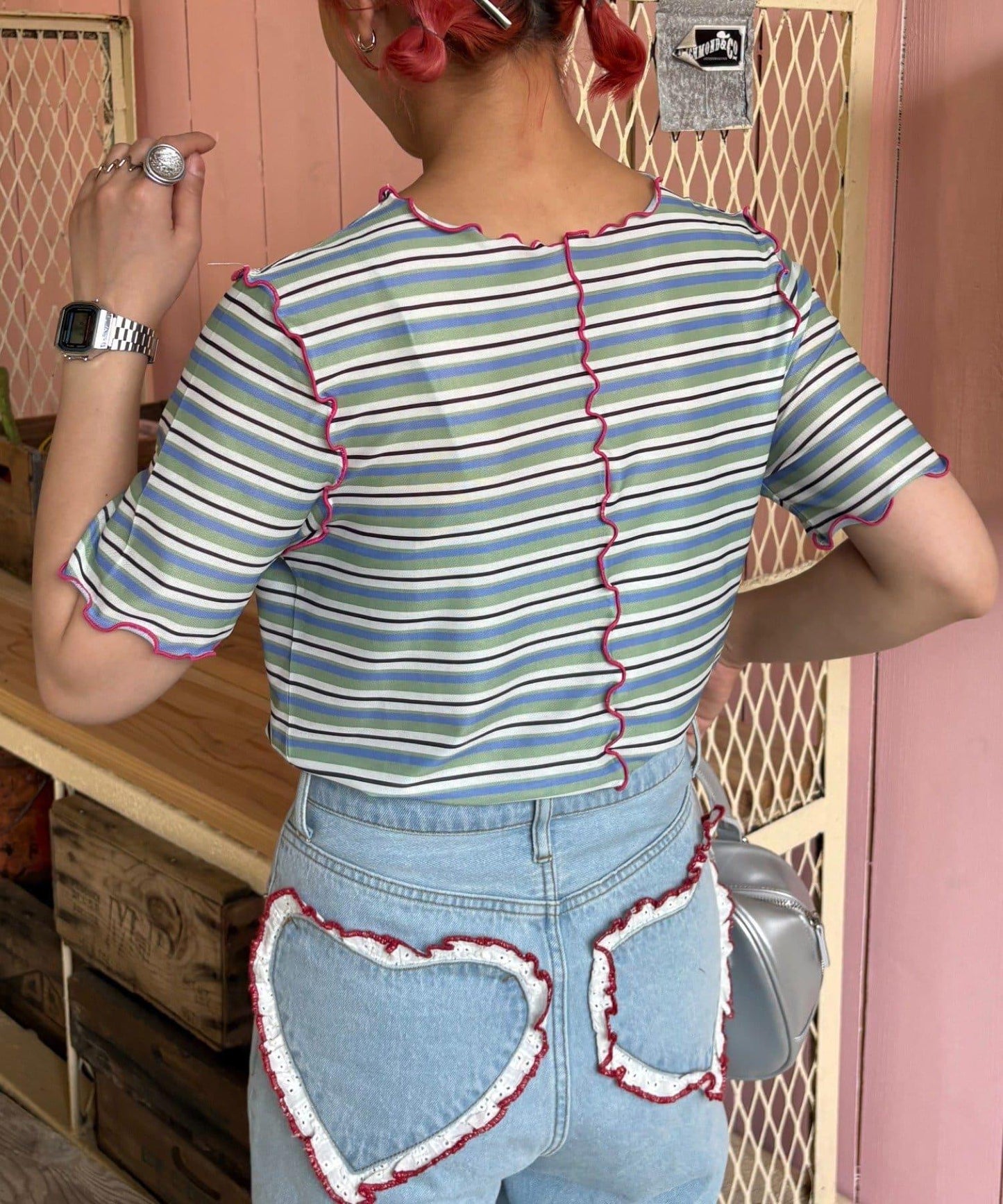 【HELLO.SANFRANCISCO】多色條紋露肩上衣