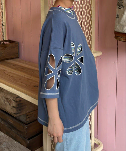 【HELLO.SANFRANCISCO】花朵剪裁寬鬆T恤