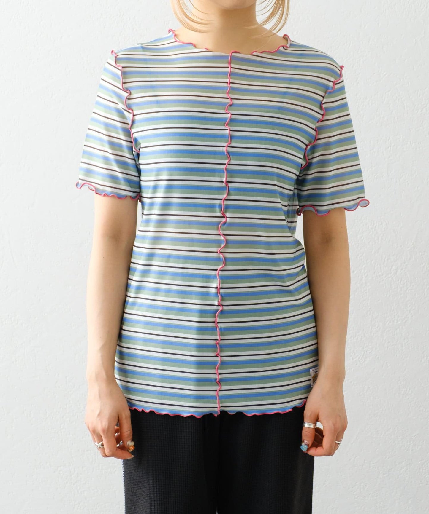 【HELLO.SANFRANCISCO】多色條紋露肩上衣