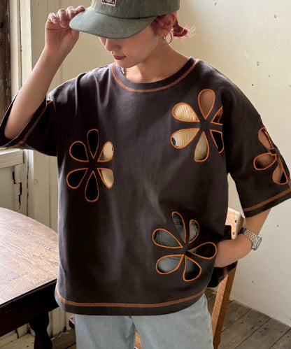 【HELLO.SANFRANCISCO】花朵剪裁寬鬆T恤