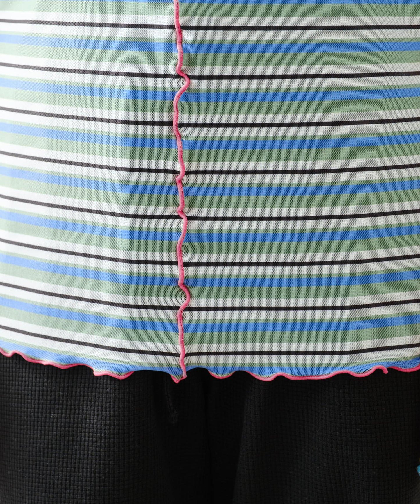 【HELLO.SANFRANCISCO】多色條紋露肩上衣