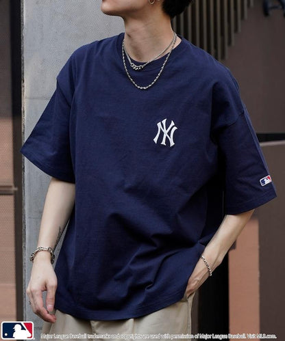 聯名 MLB 圓形標誌圖案T恤